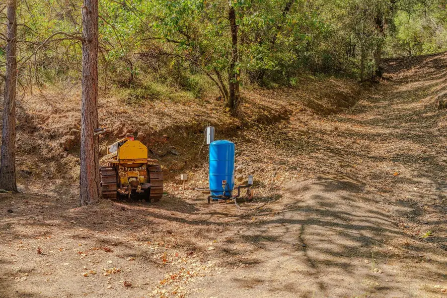 16300 Rossbridge Road, Jackson, CA 95642 - Image #2