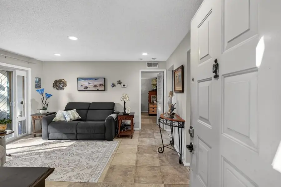 350 Del Verde #7, Sacramento, CA 95833 - Image #3