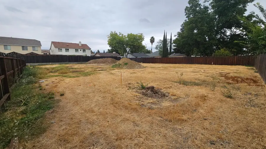 417 Hovey Ct, Roseville, CA 95678 - Image #2