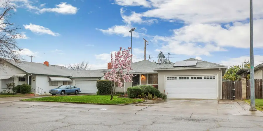 32 S Corinth Avenue, Lodi, CA 95242 - #2