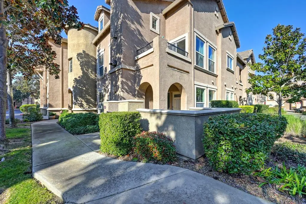 5350 Dunlay #2716, Sacramento, CA 95835 - Image #1