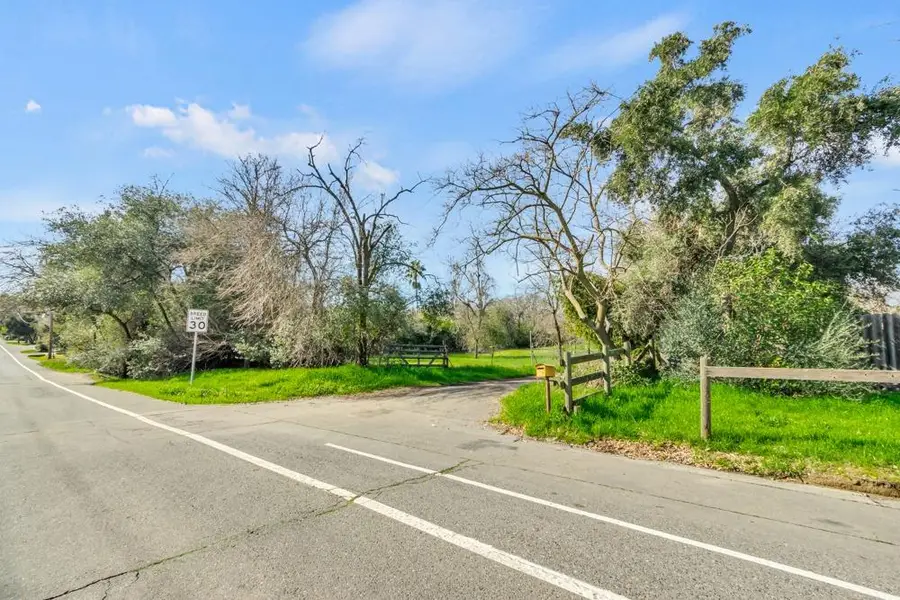 6515 Mariposa Avenue, Citrus Heights, CA 95610 - Image #3