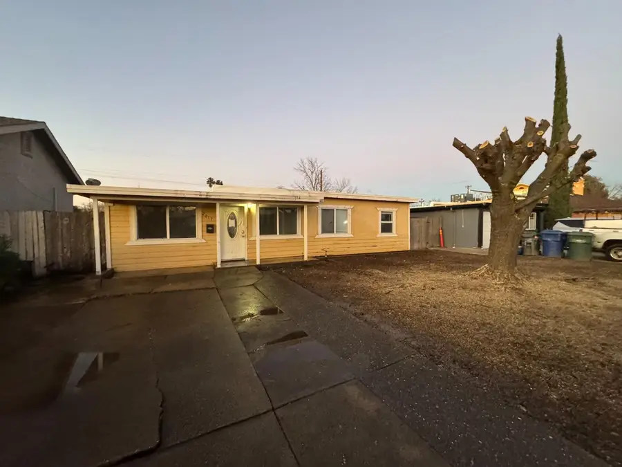 2017 Robert Way, Sacramento, CA 95825 - #3