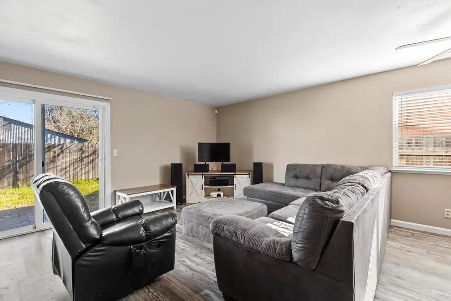 1617 E Lake Court, Marysville, CA 95901 - Image #3