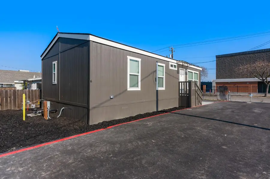 317 Moffat Boulevard #6, Manteca, CA 95336 - Image #2