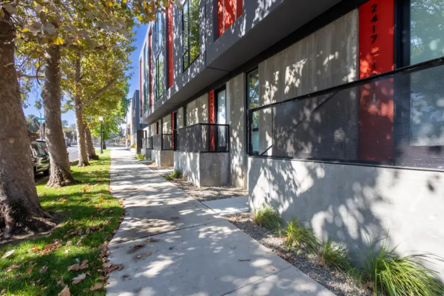 2419 Binnen Lane, Sacramento, CA 95818 - #3