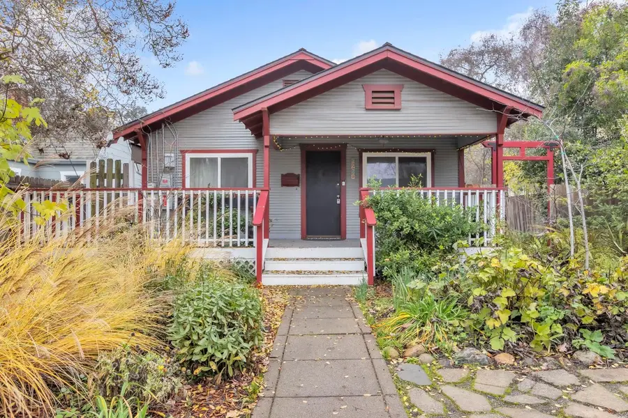 1220 Chestnut Street, Chico, CA 95928 - #2