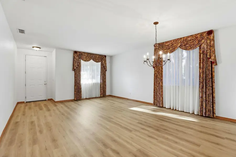 8753 Cypress Creek Way, Elk Grove, CA 95758 - Image #3