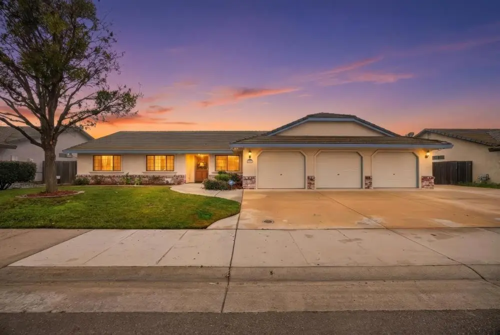 740 Lake Canyon Avenue, Galt, CA 95632 - Image #1