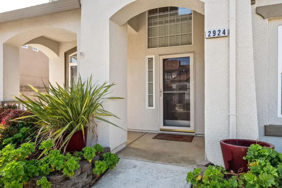 2924 Chateau Montelena Way, Sacramento, CA 95834 - #3