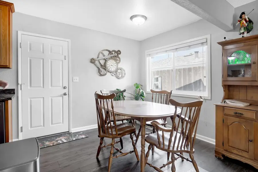 143 W Woodland Avenue, Woodland, CA 95695 - #2