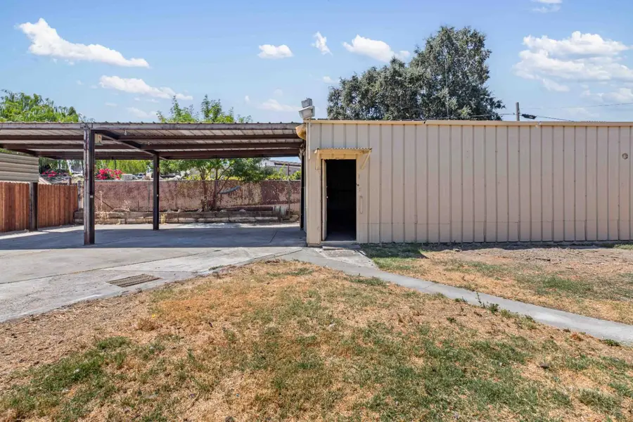 1320 Aurora Street, Modesto, CA 95351 - #2