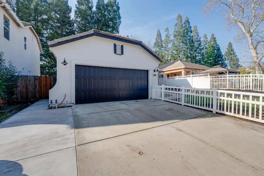8068 Jaden Lane, Fair Oaks, CA 95628 - Image #2
