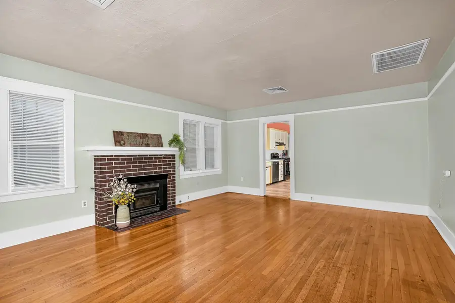 200 E 27th Street, Merced, CA 95340 - Image #3