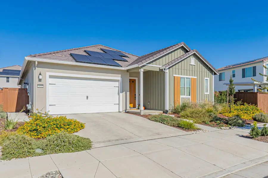2021 Santos Street, Woodland, CA 95776 - Image #2