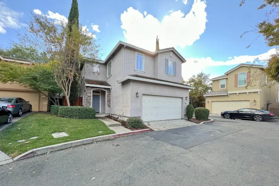 247 Dragonfly Circle, Sacramento, CA 95834 - Image #2