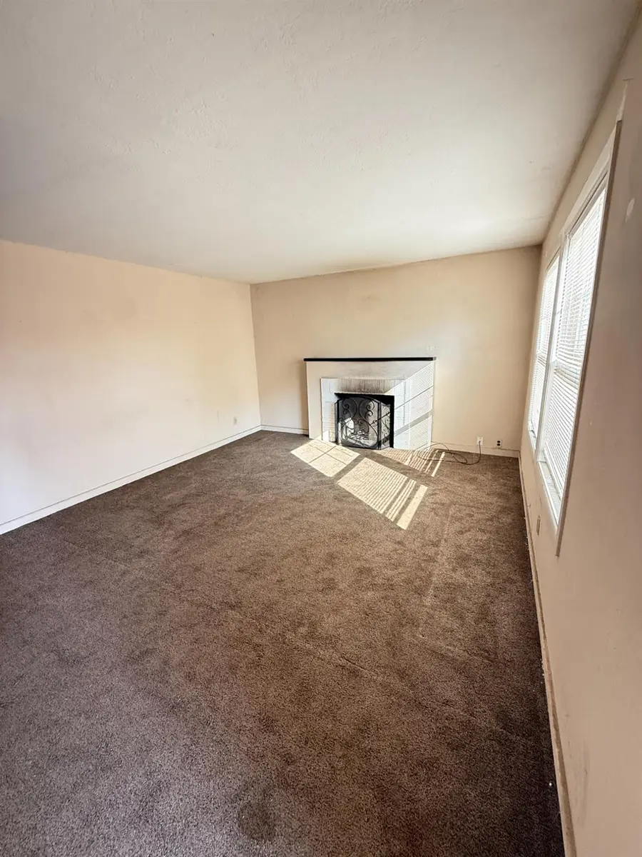 1719 Roselawn Avenue, Stockton, CA 95204 - Image #2
