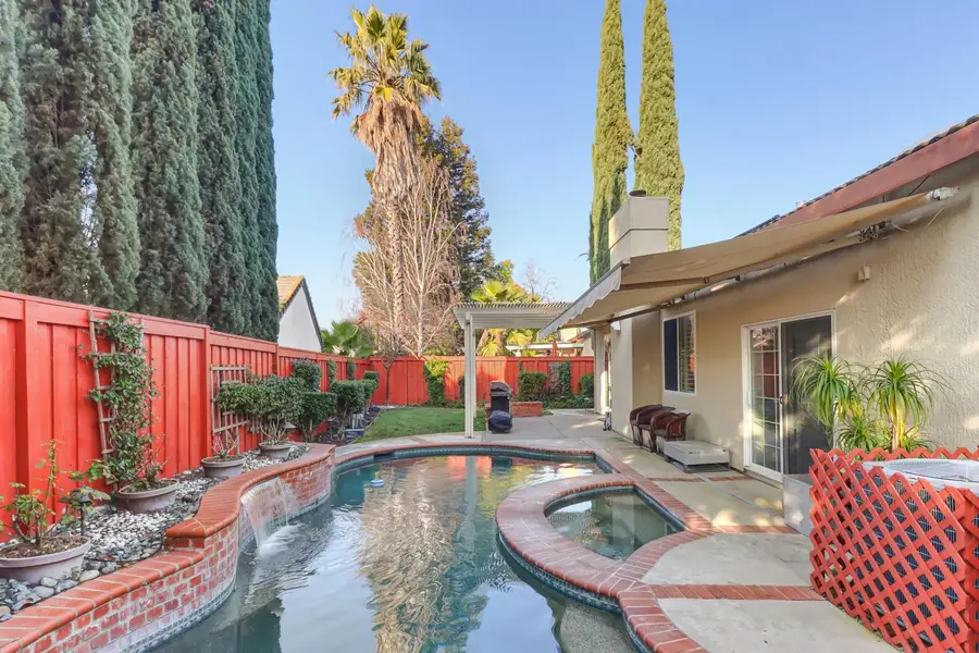 3404 Grimshaw Way, Elk Grove, CA 95758 - Image #2