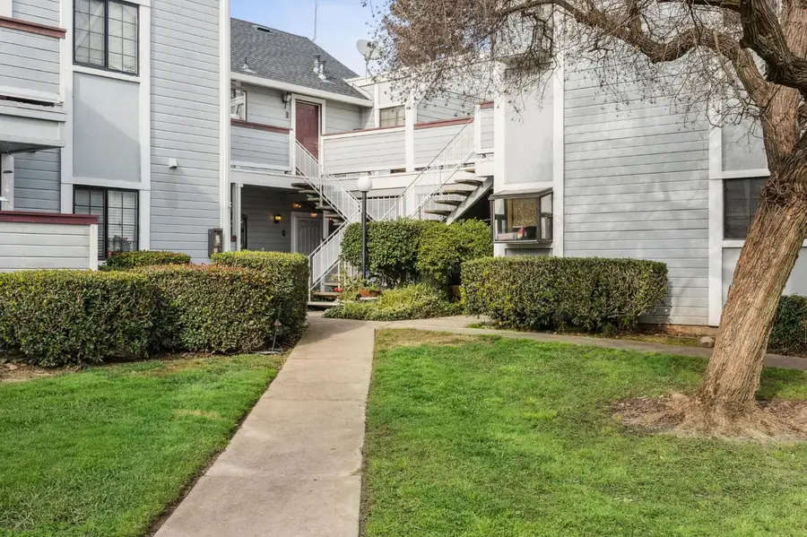 7401 Auburn Oaks Court #Q, Citrus Heights, CA 95621 - #2