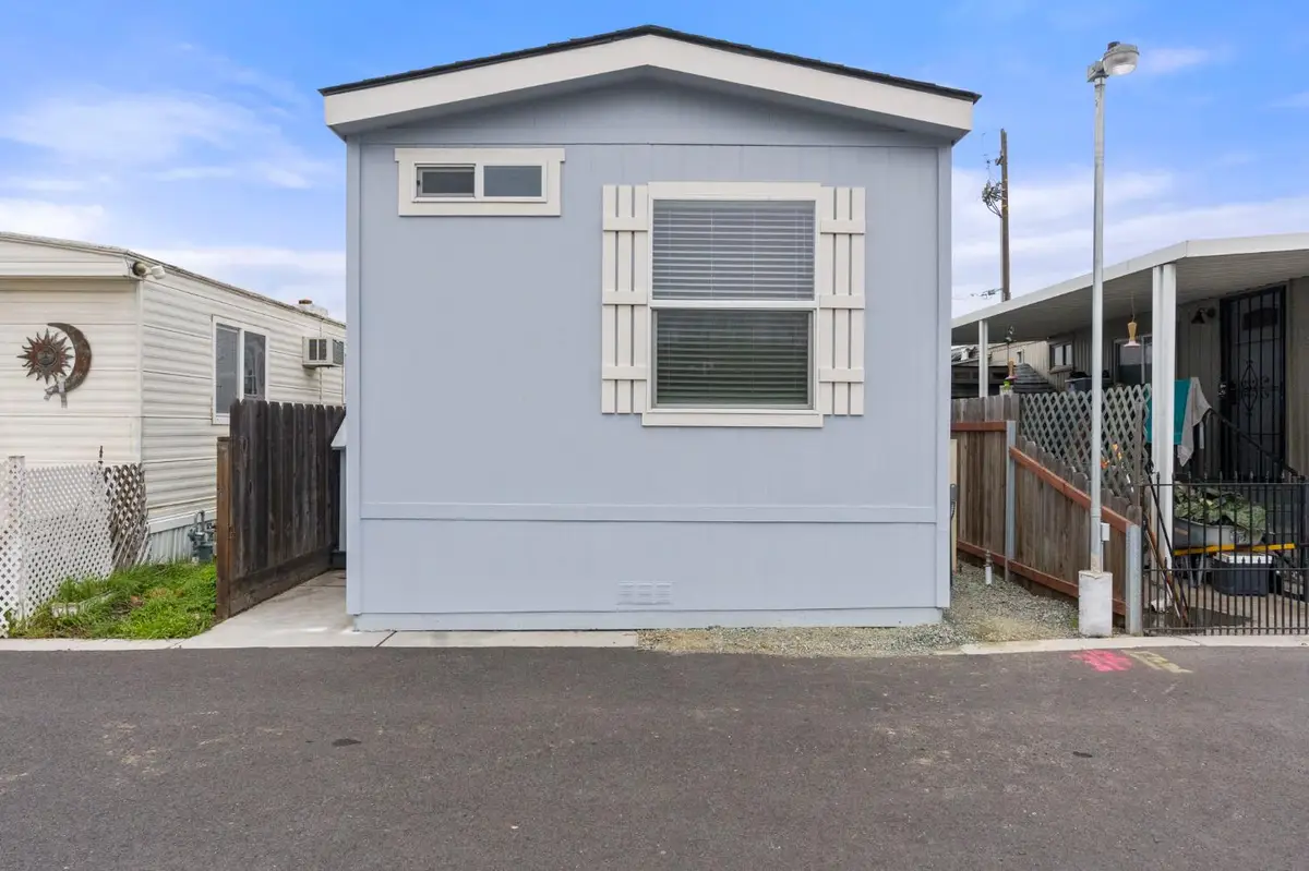 880 E F Street #14, Oakdale, CA 95361 - Image #1