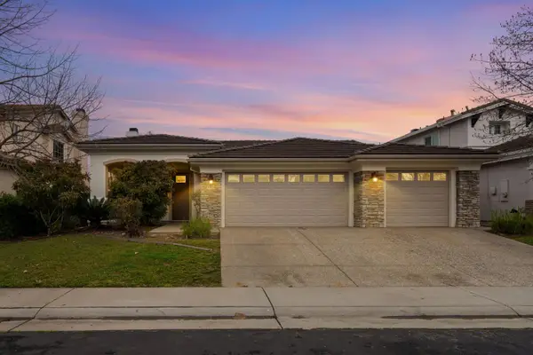 9973 W Taron Drive, Elk Grove, CA 95757