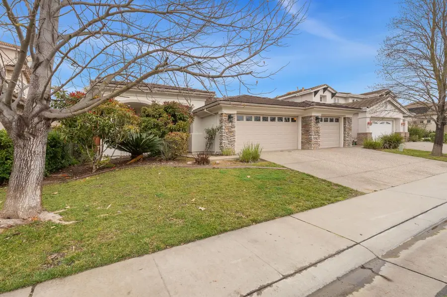 9973 W Taron Drive, Elk Grove, CA 95757 - #2