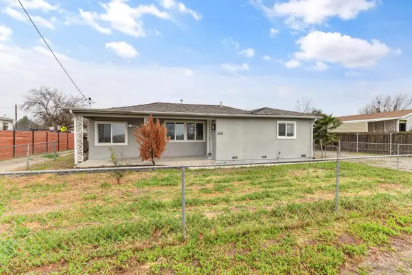 4705 Arboga Road, Olivehurst, CA 95961