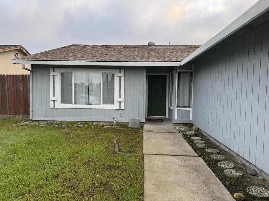 9302 Eaglepoint Lane, Stockton, CA 95210 - Image #3