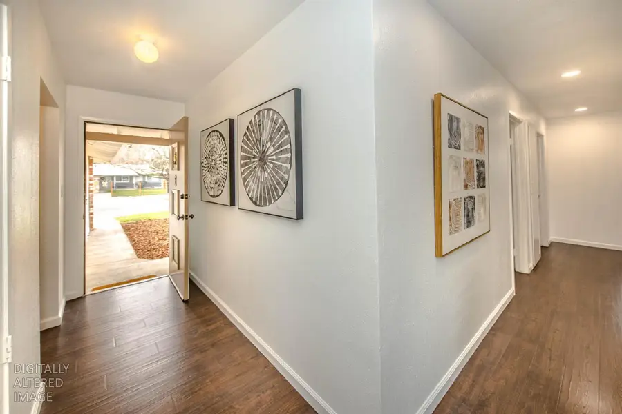 125 Kern Avenue, Woodland, CA 95695 - #2