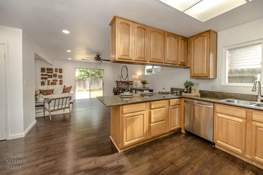 125 Kern Avenue, Woodland, CA 95695 - #3