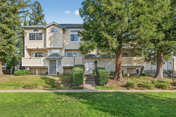 7402 Kallie Kay Ln, Sacramento, CA 95823