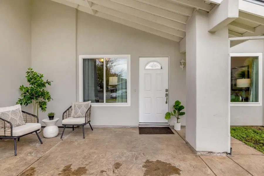 15 Veloz Court, Sacramento, CA 95823 - #3