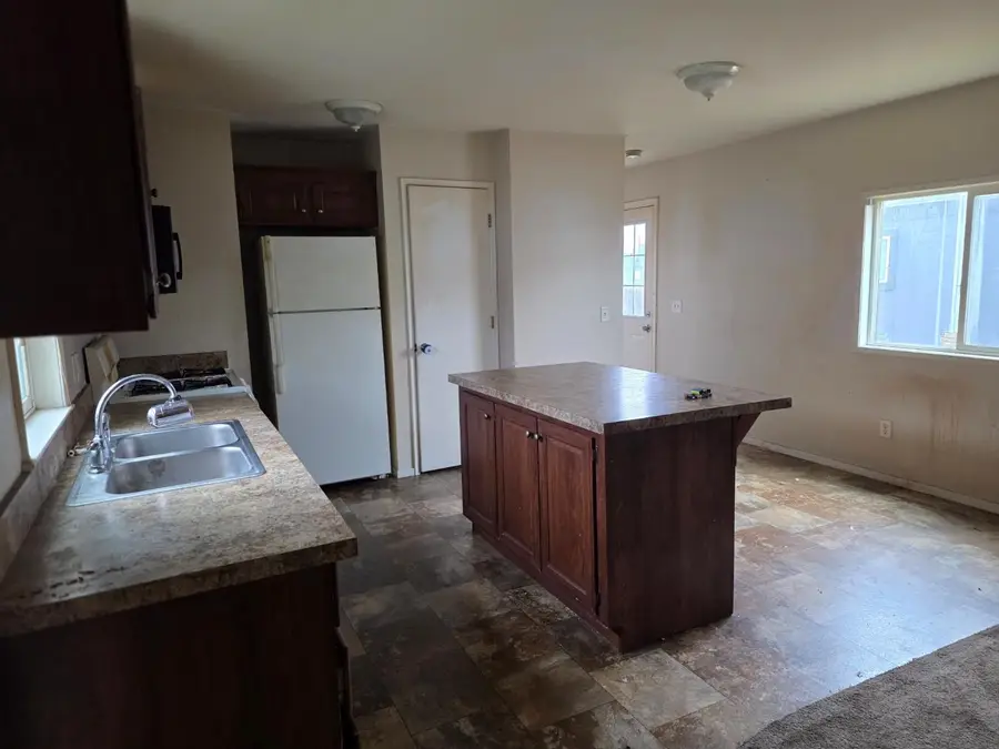 555 555 Moffat Blvd #33, Manteca, CA 95336 - Image #3