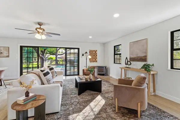 2860 Tioga Way, Sacramento, CA 95821