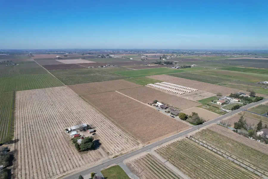 21863 N Bruella Road, Acampo, CA 95220 - Image #2