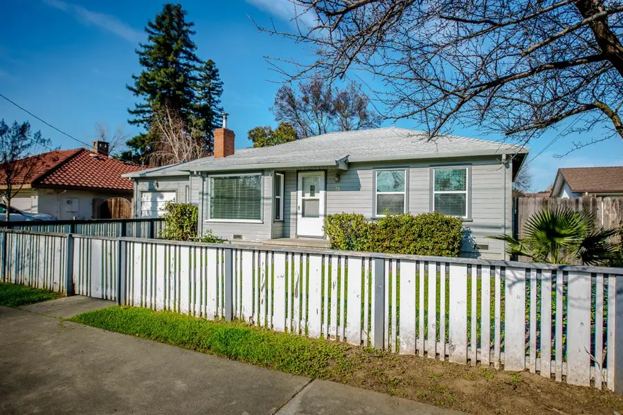 23 Cross Street, Woodland, CA 95695 - #2