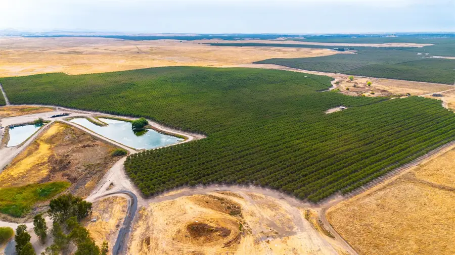 28 Mile Road, Oakdale, CA 95361 - #3