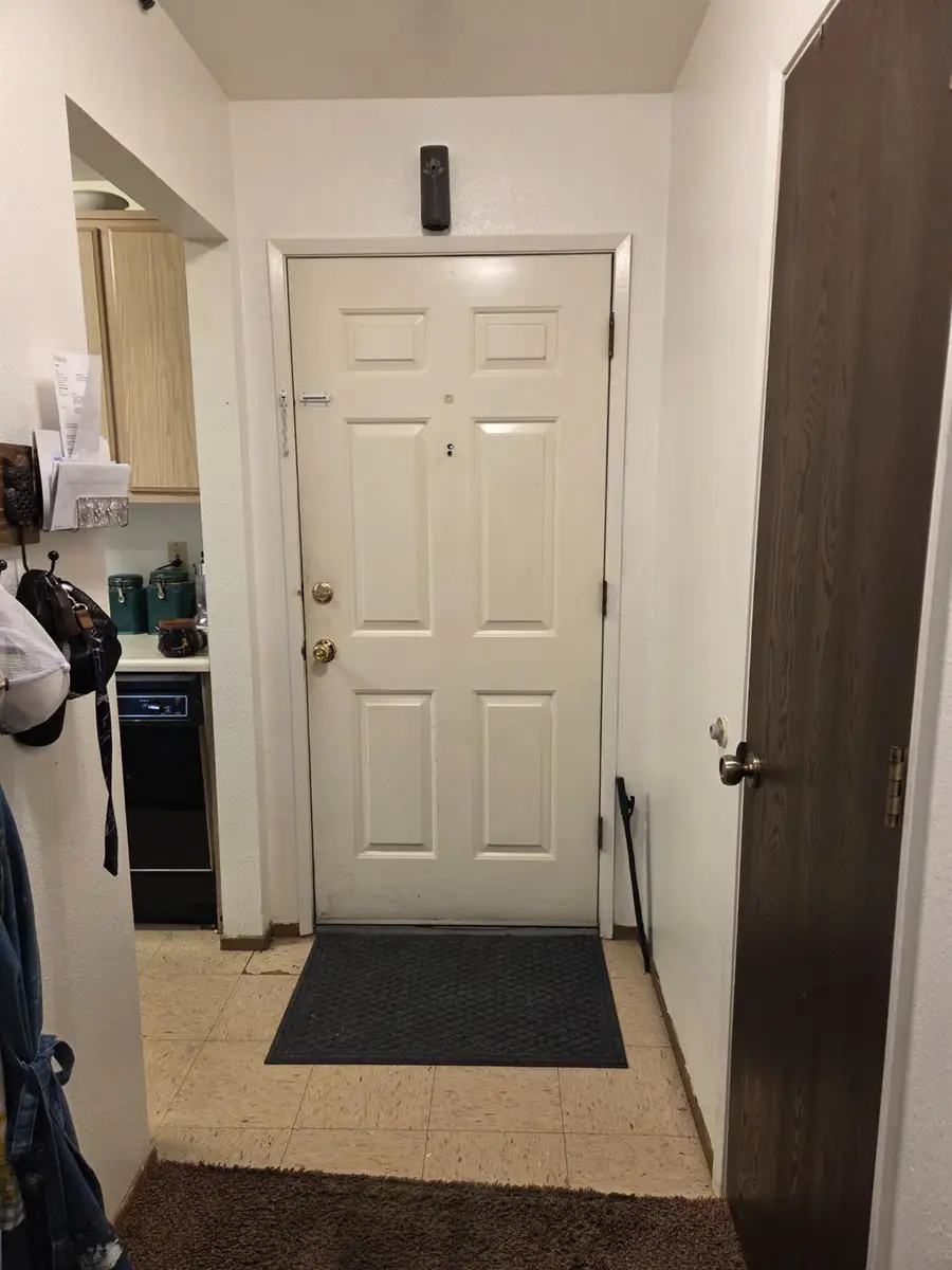 577 North Street, Corning, CA 96021 - #2