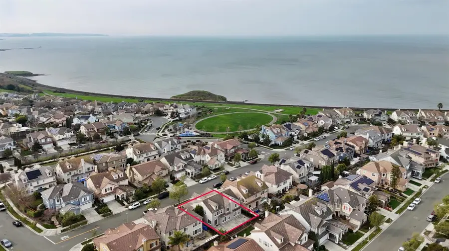 1012 Rock Harbor Point, Hercules, CA 94547 - Image #2