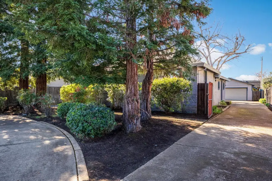 3125 Kobrock Way, Carmichael, CA 95608 - #3