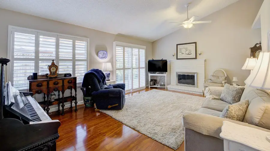 15 Coyle Creek Circle, Fair Oaks, CA 95628 - #3