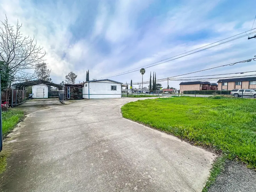 2226 Mcgowan Parkway, Olivehurst, CA 95961 - Image #3