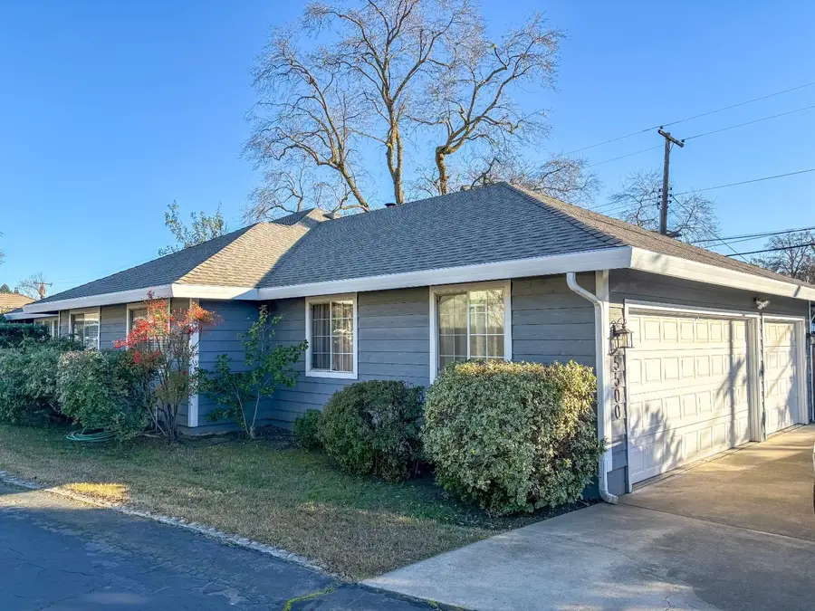 5500 Stately Oak Lane, Carmichael, CA 95608 - Image #3