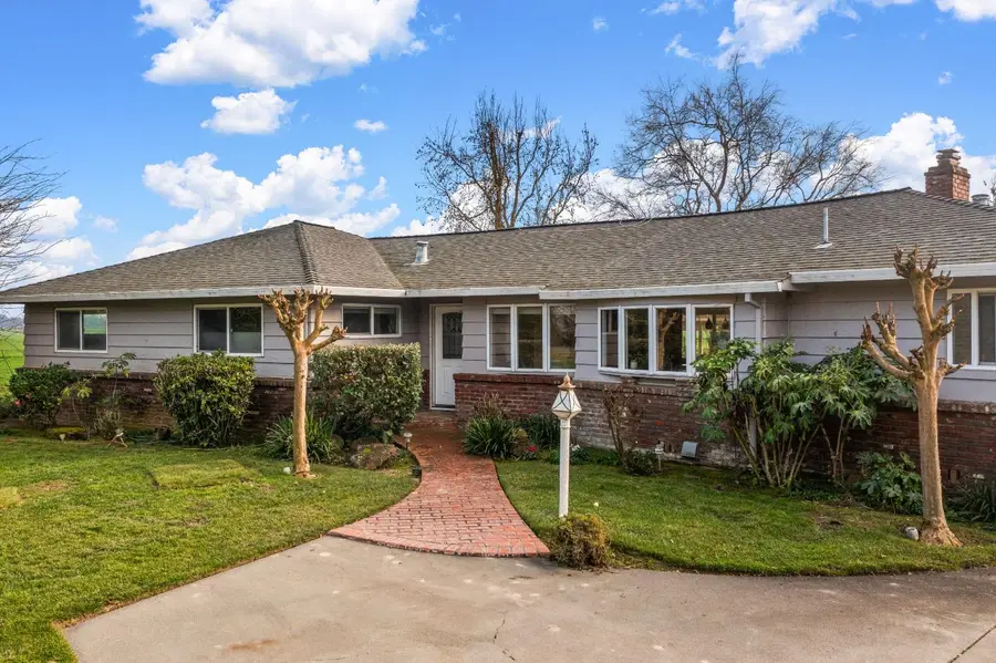 51451 Central Avenue, Clarksburg, CA 95612 - #2