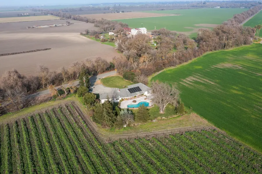 51451 Central Avenue, Clarksburg, CA 95612 - #3