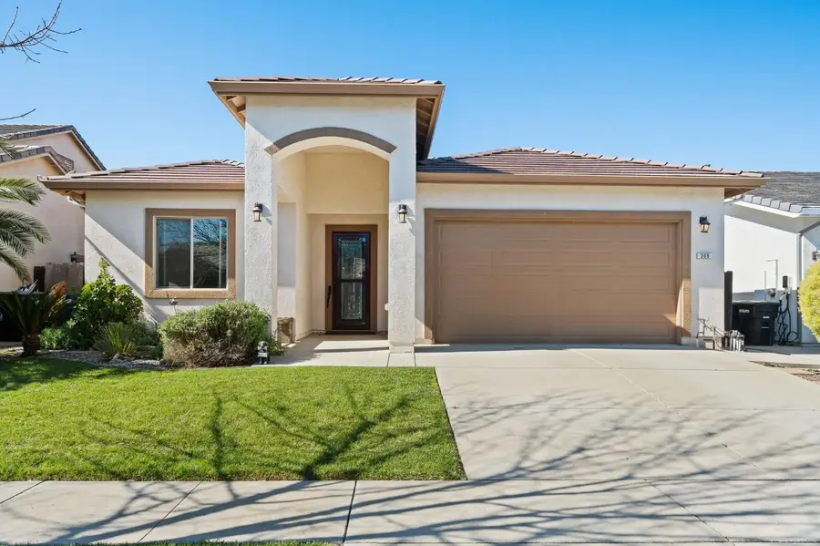 209 Fall Avenue, Patterson, CA 95363 - #2