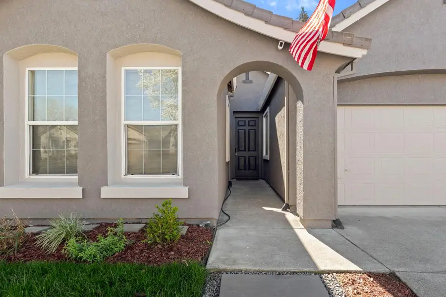 1872 Ivycrest Way, Sacramento, CA 95835 - #2