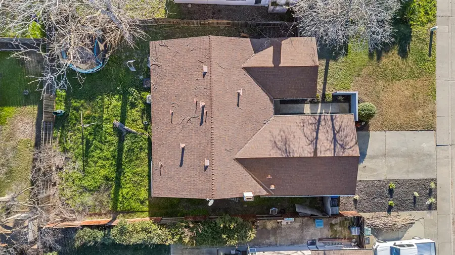 7242 Aberfeldy Way, Sacramento, CA 95842 - Image #3