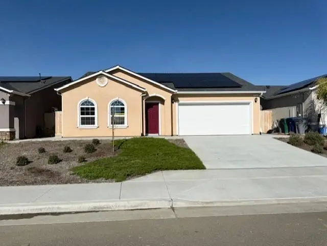 1133 E Orange Street, Avenal, CA 93204 - #1