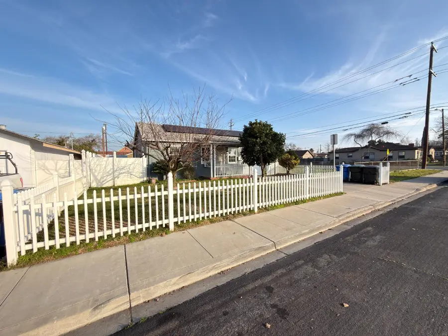 308 N Grant Avenue, Manteca, CA 95336 - Image #2